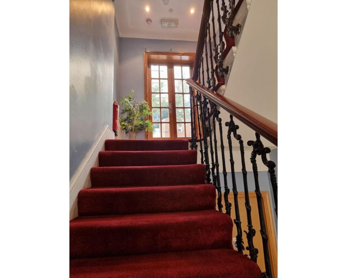 F103-1st Flr Mezzanine Studio Fit 3 Near Hyde Park London Exterior foto