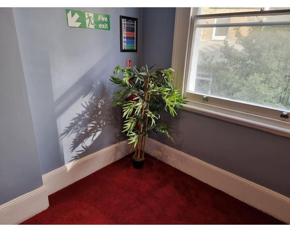F103-1st Flr Mezzanine Studio Fit 3 Near Hyde Park London Exterior foto